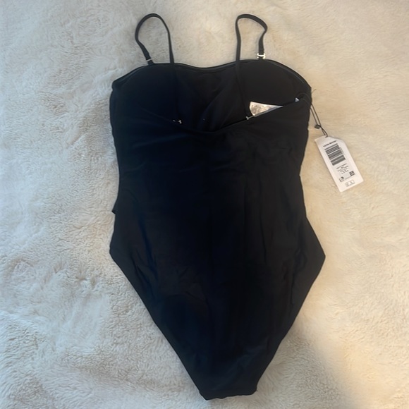 Bathing suit - Picture 4 of 7